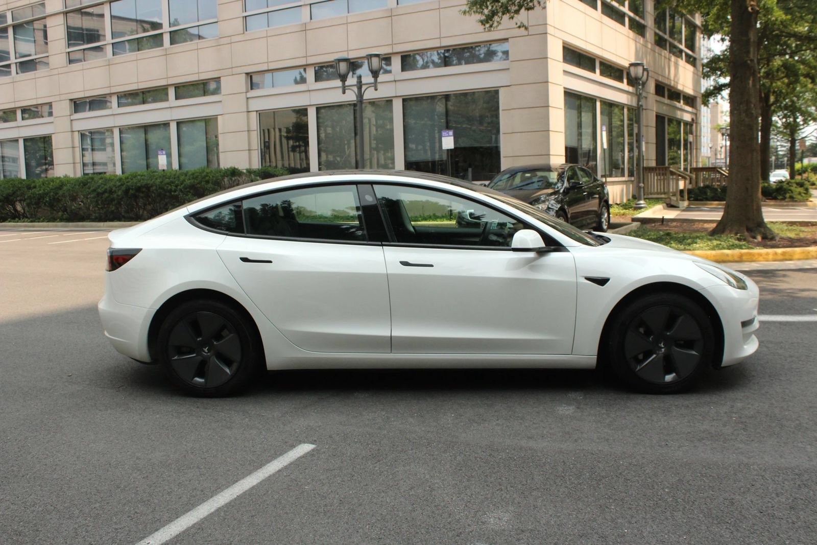 Used 2023 Tesla Model 3 Standard Range RWD image 6