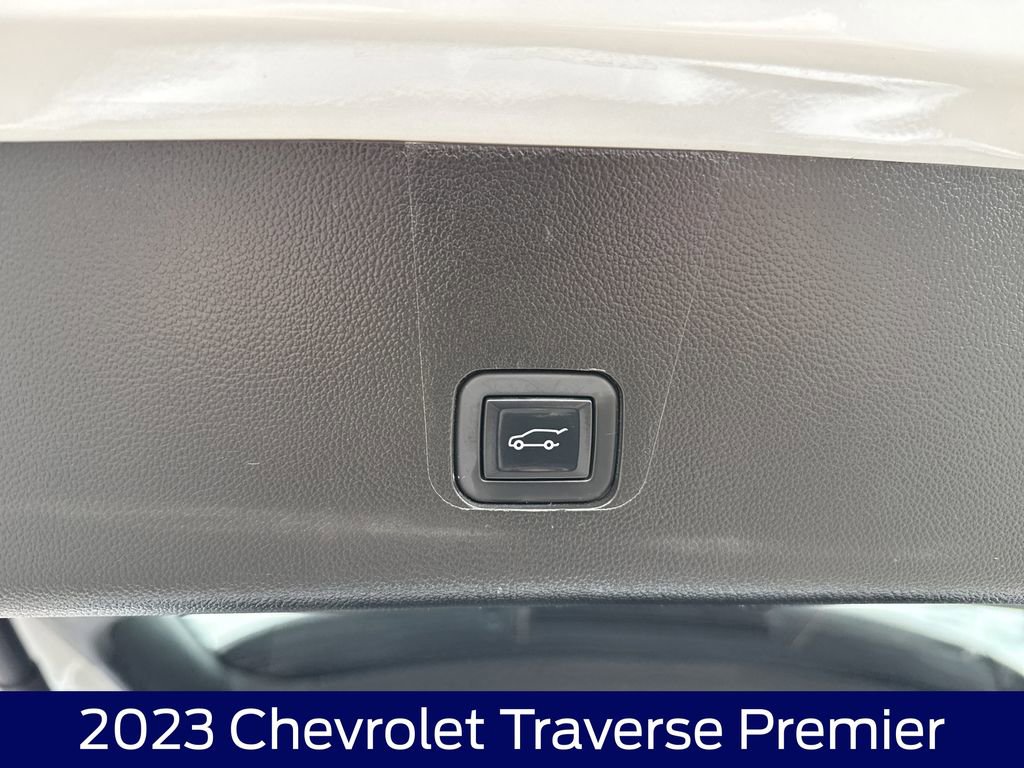 Used 2023 Chevrolet Traverse Premier w/ LPO, Floor Liner Package AWD/4WD image 16