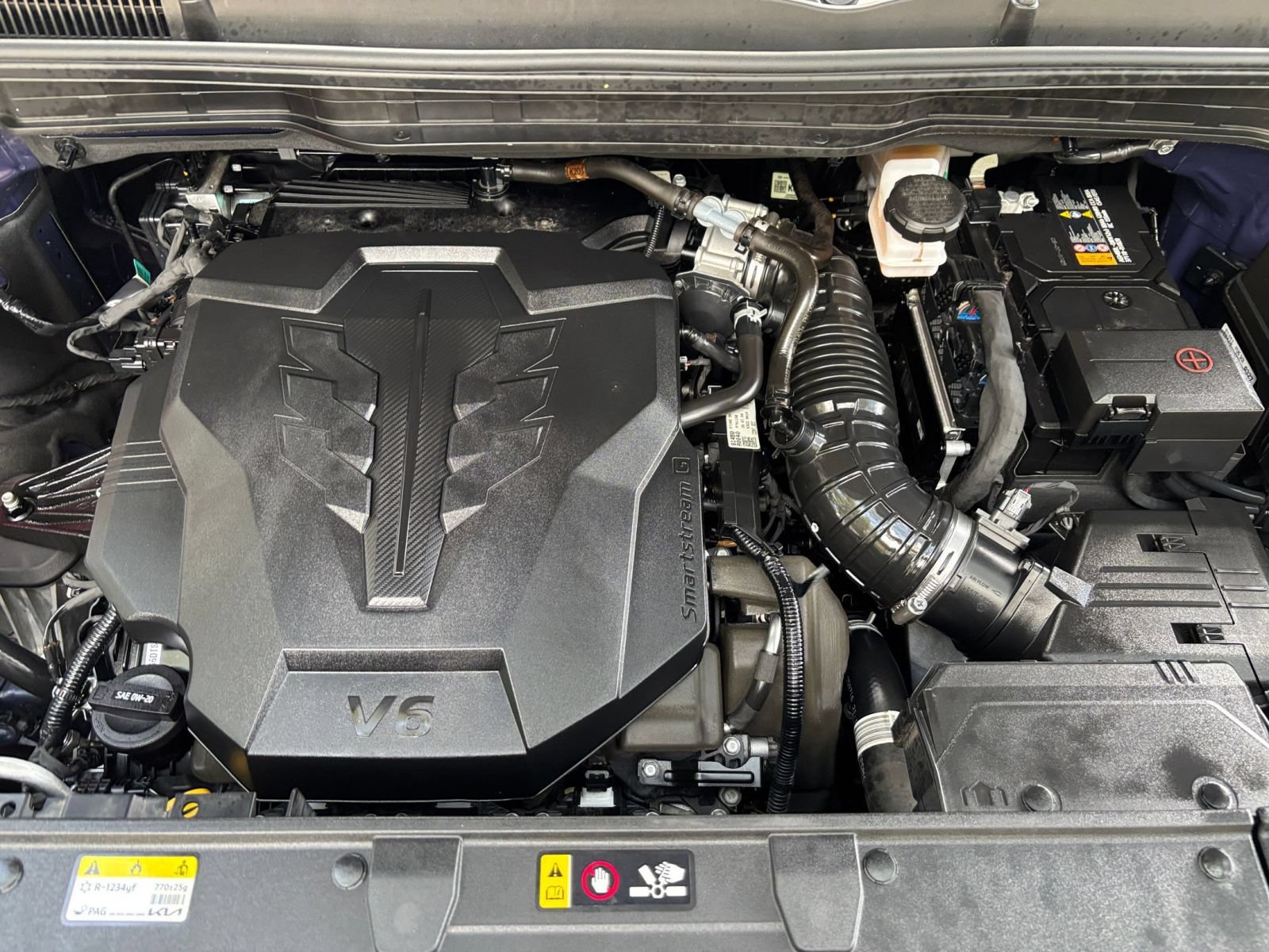 Used 2026 Kia Carnival FWD image 35