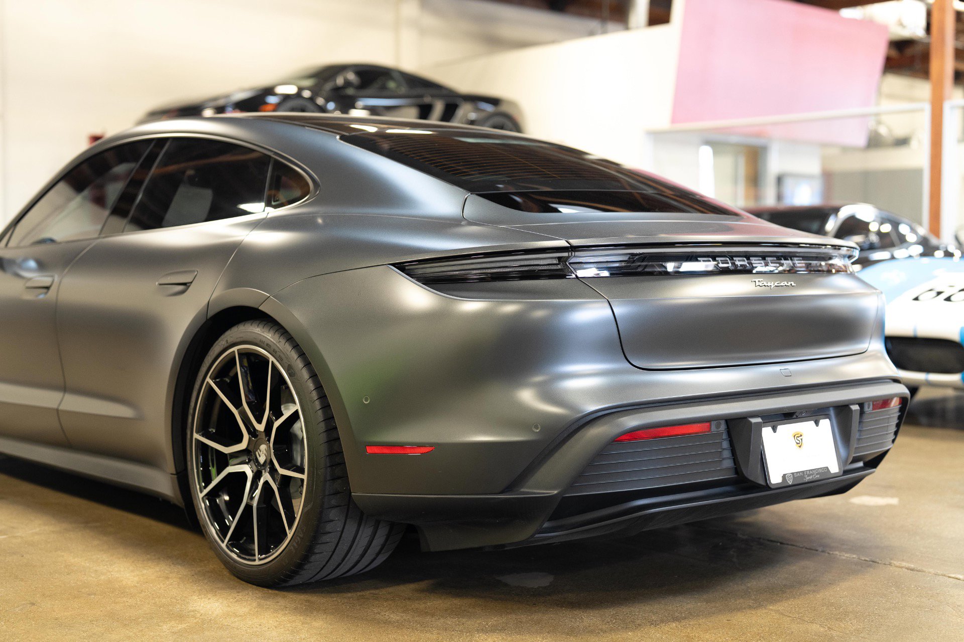 Used 2025 Porsche Taycan RWD image 34