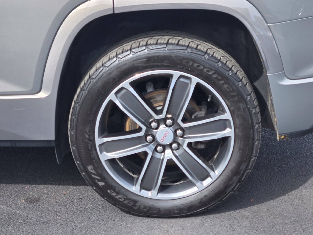 Used 2019 GMC Acadia Denali w/ Technology Package AWD/4WD image 27