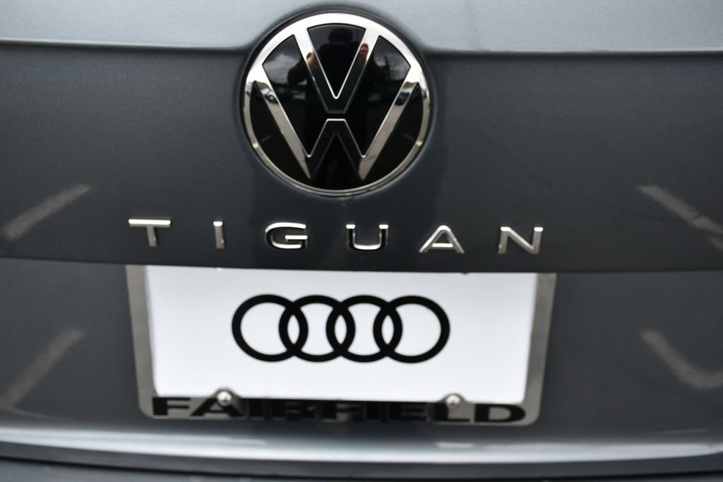 Used 2022 Volkswagen Tiguan SE R-Line AWD/4WD image 13