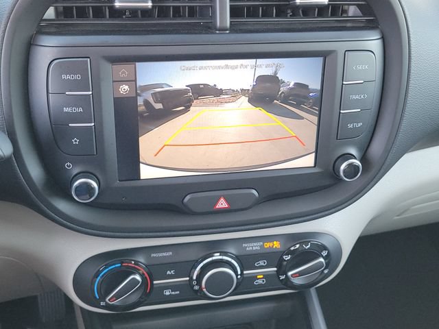 Certified 2025 Kia Soul LX w/ LX Technology Package FWD image 19
