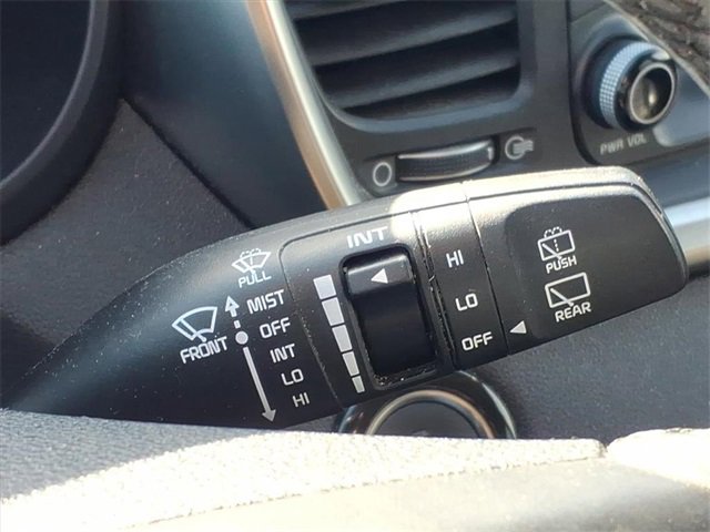 Used 2018 Kia Sorento EX image 16