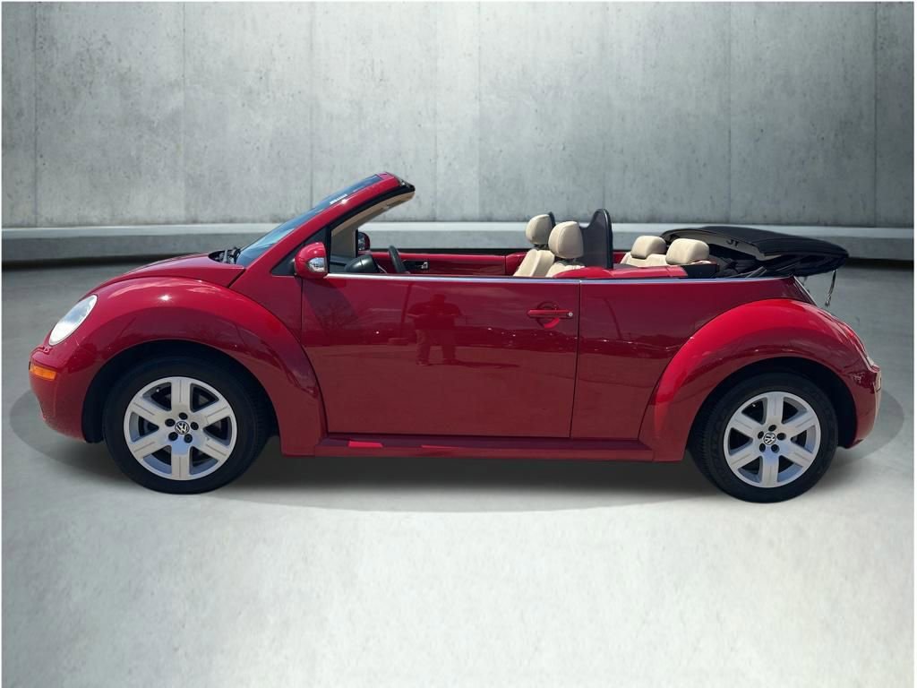 Used 2007 Volkswagen Beetle Convertible w/ Package 1 FWD image 4