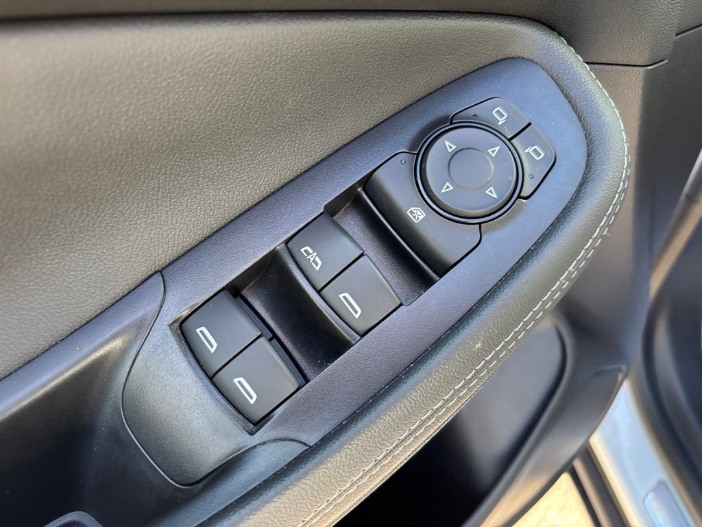 Used 2023 Buick Encore GX Preferred w/ Cold Weather Comfort Package AWD/4WD image 19