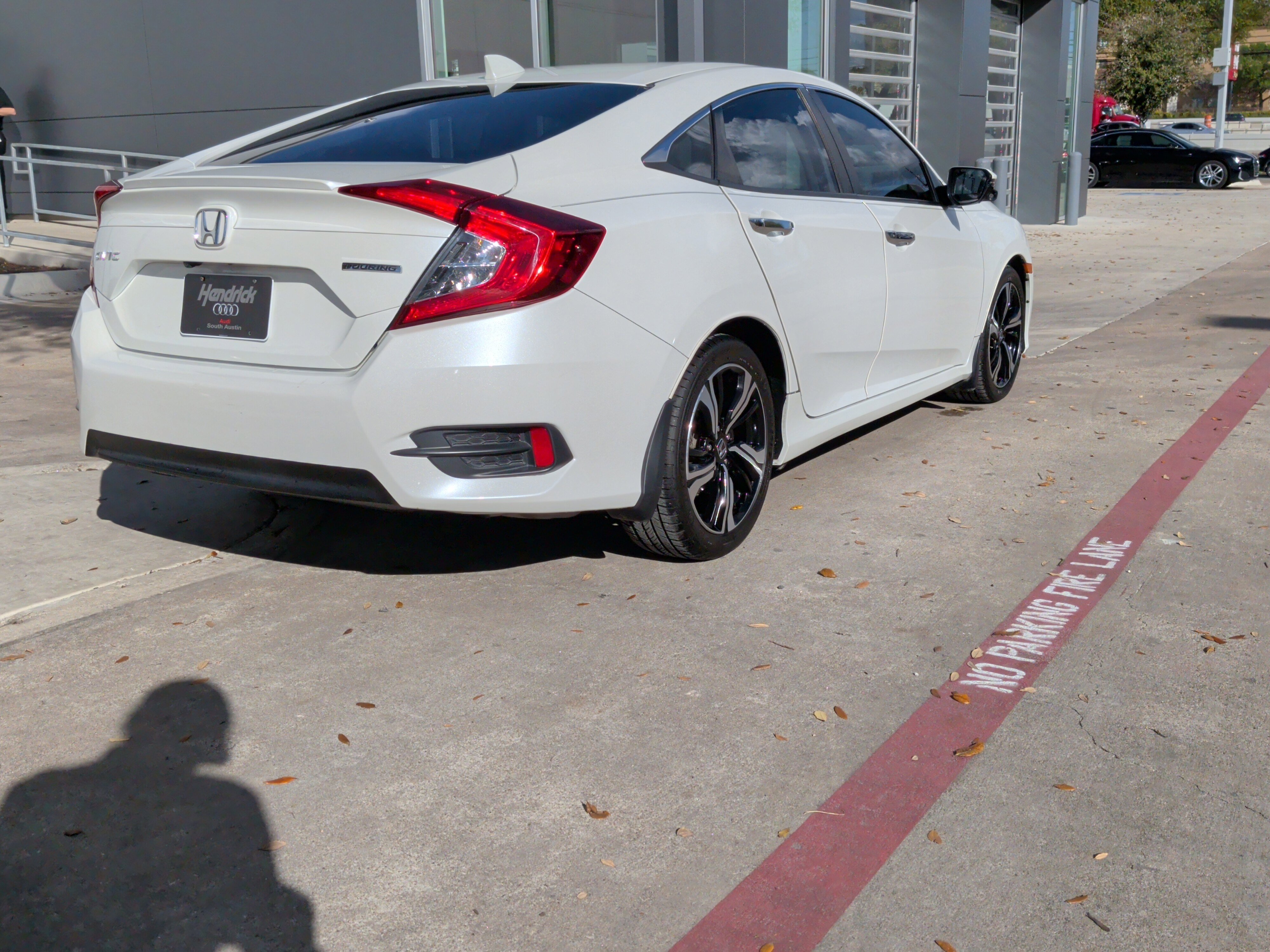 Used 2016 Honda Civic Touring image 10