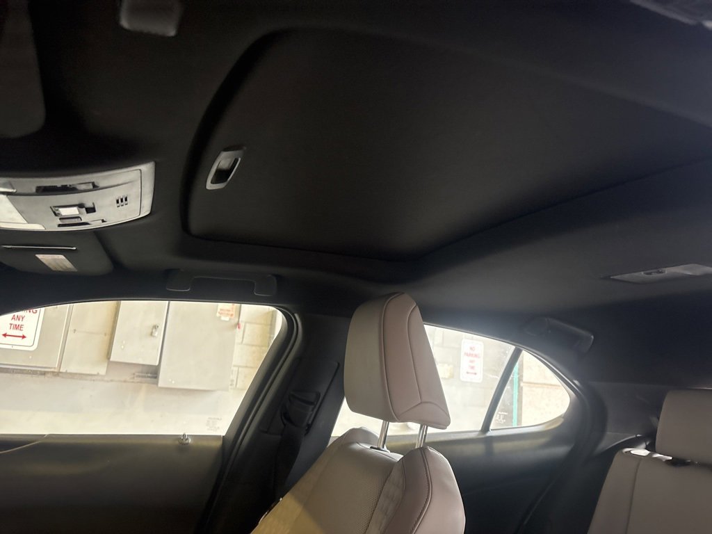 Used 2020 Lexus UX 250h w/ Premium Package image 13