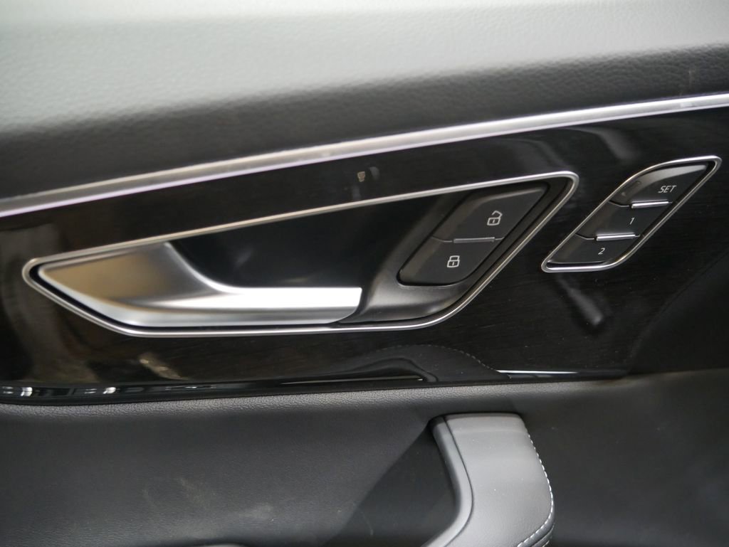 New 2026 Audi Q8 Premium Plus image 16