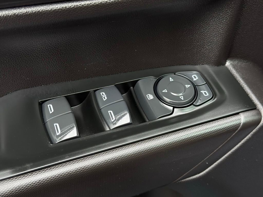 Used 2024 Chevrolet Silverado 1500 Custom Trail Boss w/ Dark Appearance Package AWD/4WD image 22