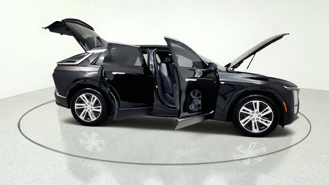 Used 2024 Cadillac Lyriq Tech AWD/4WD image 20