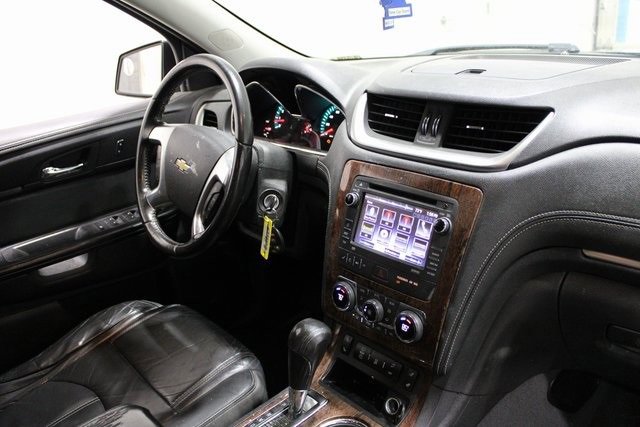 Used 2014 Chevrolet Traverse LT image 30