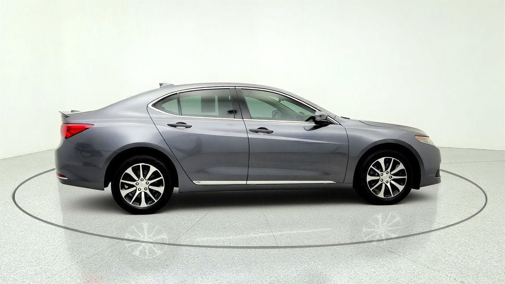 Used 2017 Acura TLX w/ Technology Package FWD image 4
