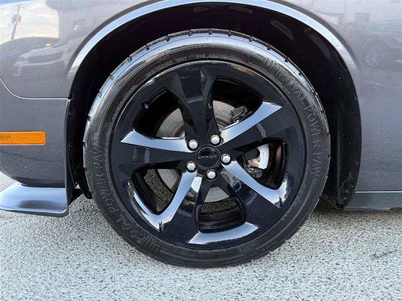 Used 2013 Dodge Challenger R/T w/ Blacktop Pkg image 15