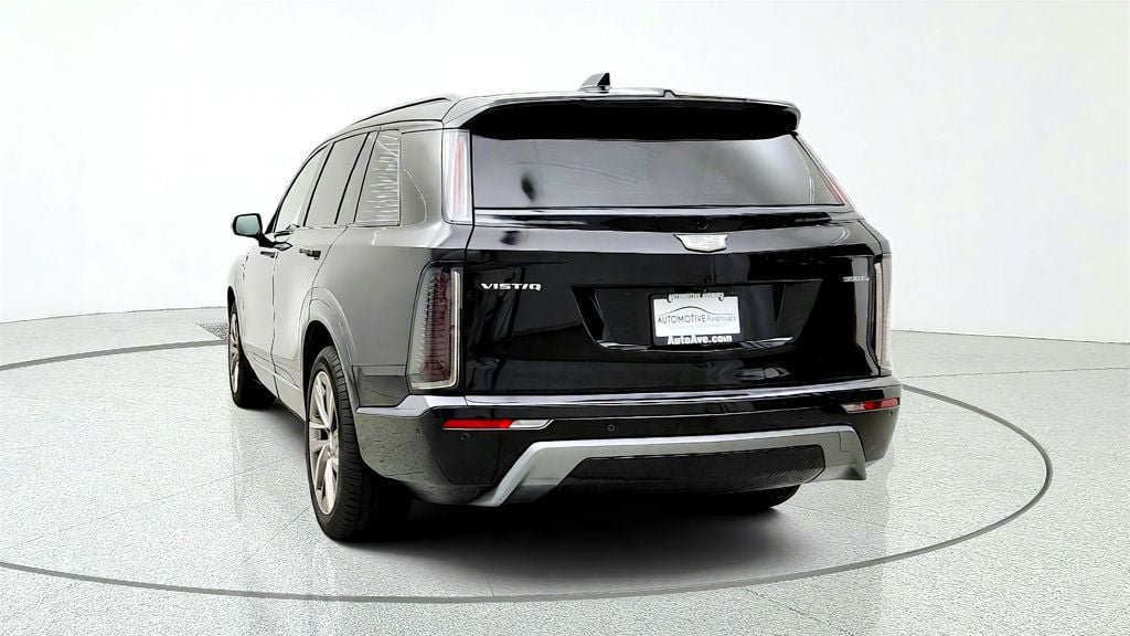Used 2026 Cadillac Vistiq Sport AWD/4WD image 6