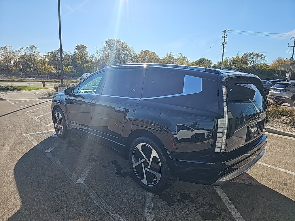 New 2026 Hyundai Ioniq 9 Limited image 3