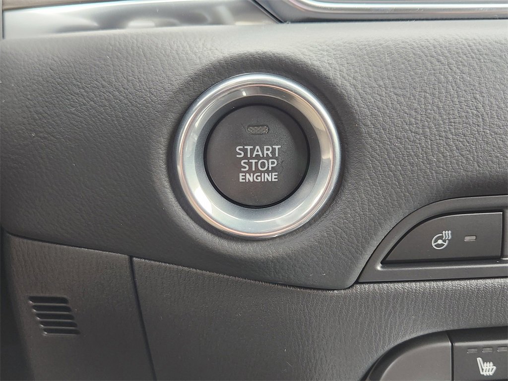 New 2025 MAZDA CX-5 Signature image 16