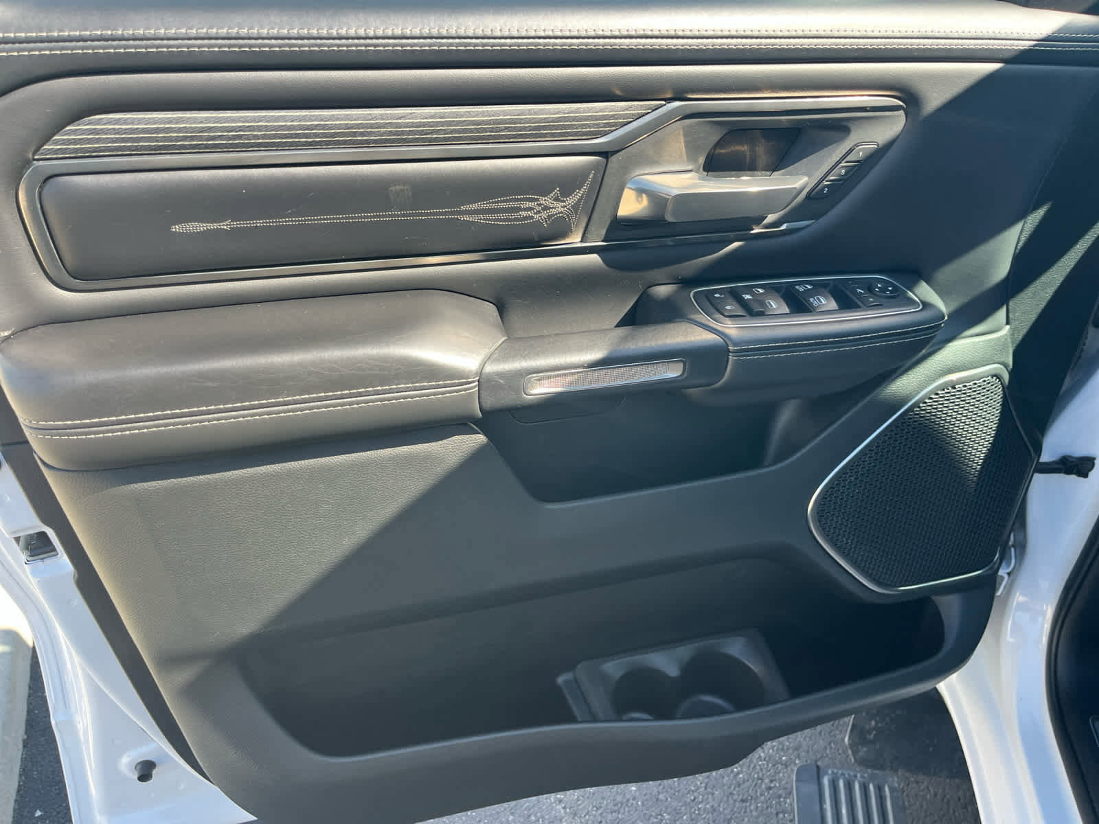 Used 2021 RAM 1500 Limited AWD/4WD image 30