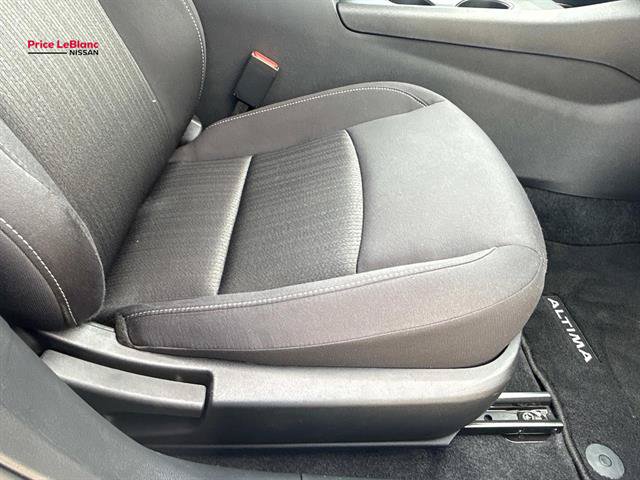 Certified 2025 Nissan Altima 2.5 SV AWD/4WD image 10