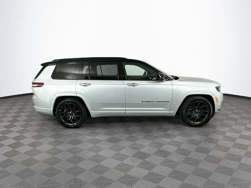 Certified 2025 Jeep Grand Cherokee L Summit AWD/4WD image 14