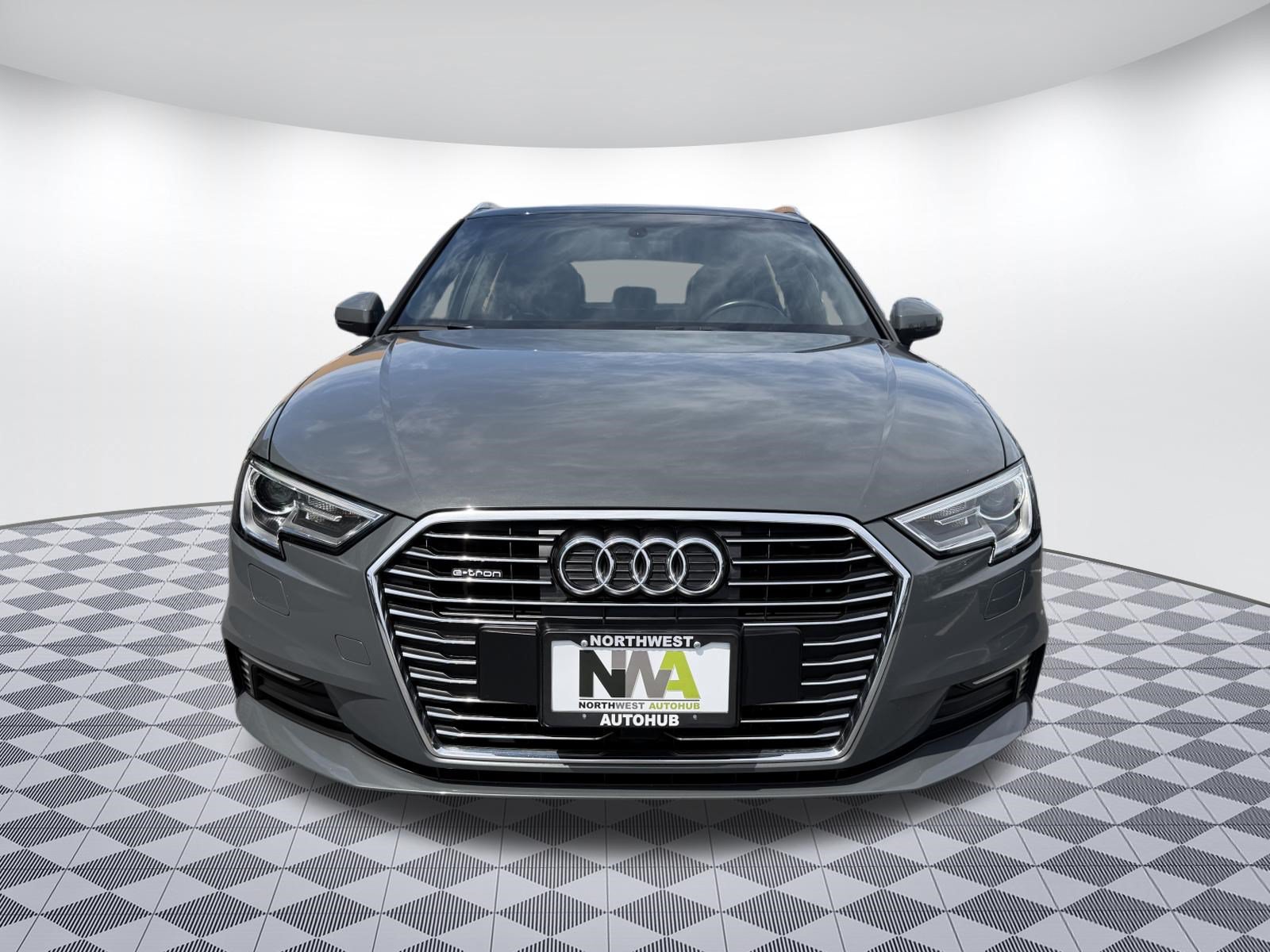Used 2018 Audi A3 e-tron Premium w/ Sport Package FWD image 5