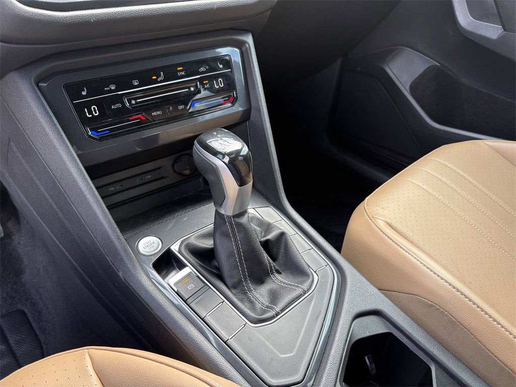Used 2022 Volkswagen Tiguan SE image 22