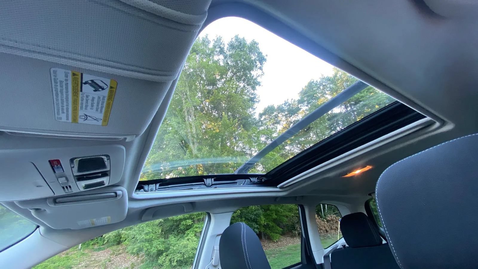 Used 2018 Subaru Forester 2.5i Premium w/ All-Weather Package AWD/4WD image 17