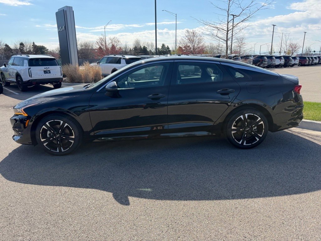 Used 2023 Kia K5 GT-Line w/ GT-Line Premium Package FWD image 3