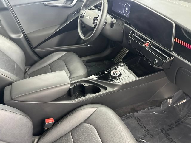 Certified 2024 Kia Niro Wave w/ Wave Preserve Package FWD image 23