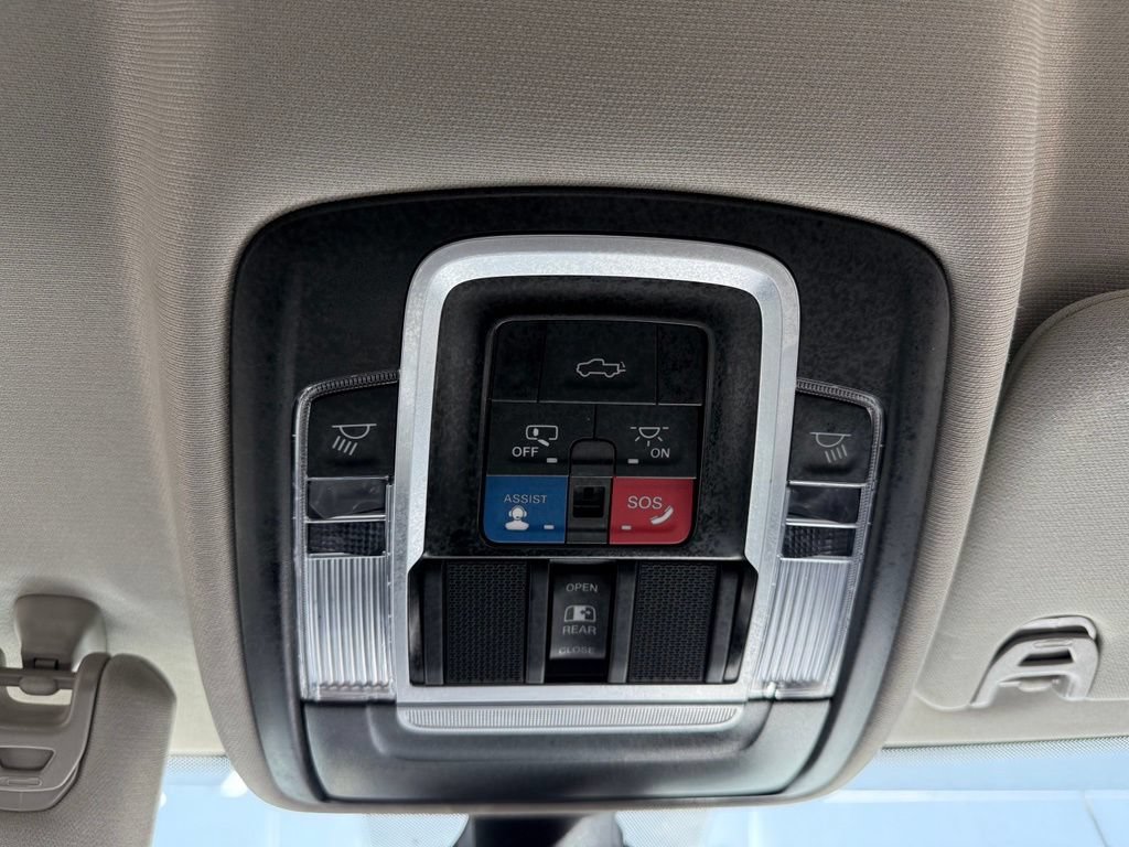 Used 2023 RAM 2500 Laramie AWD/4WD image 55