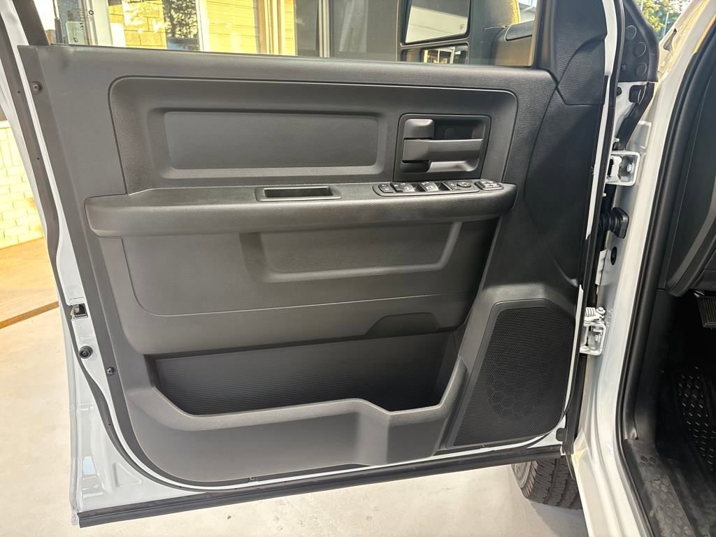 New 2024 RAM 3500 Tradesman w/ Towing Technology Group image 15