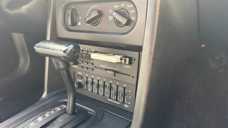 Used 1992 Ford Mustang LX RWD image 7