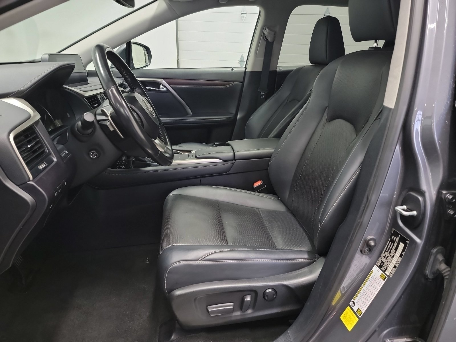 Used 2020 Lexus RX 450h AWD w/ Premium Package image 12