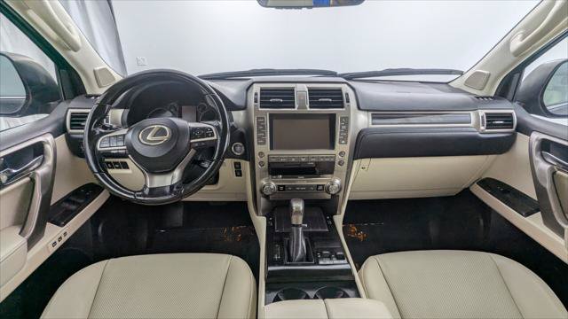 Used 2020 Lexus GX 460 Premium w/ Premium Package AWD/4WD image 24