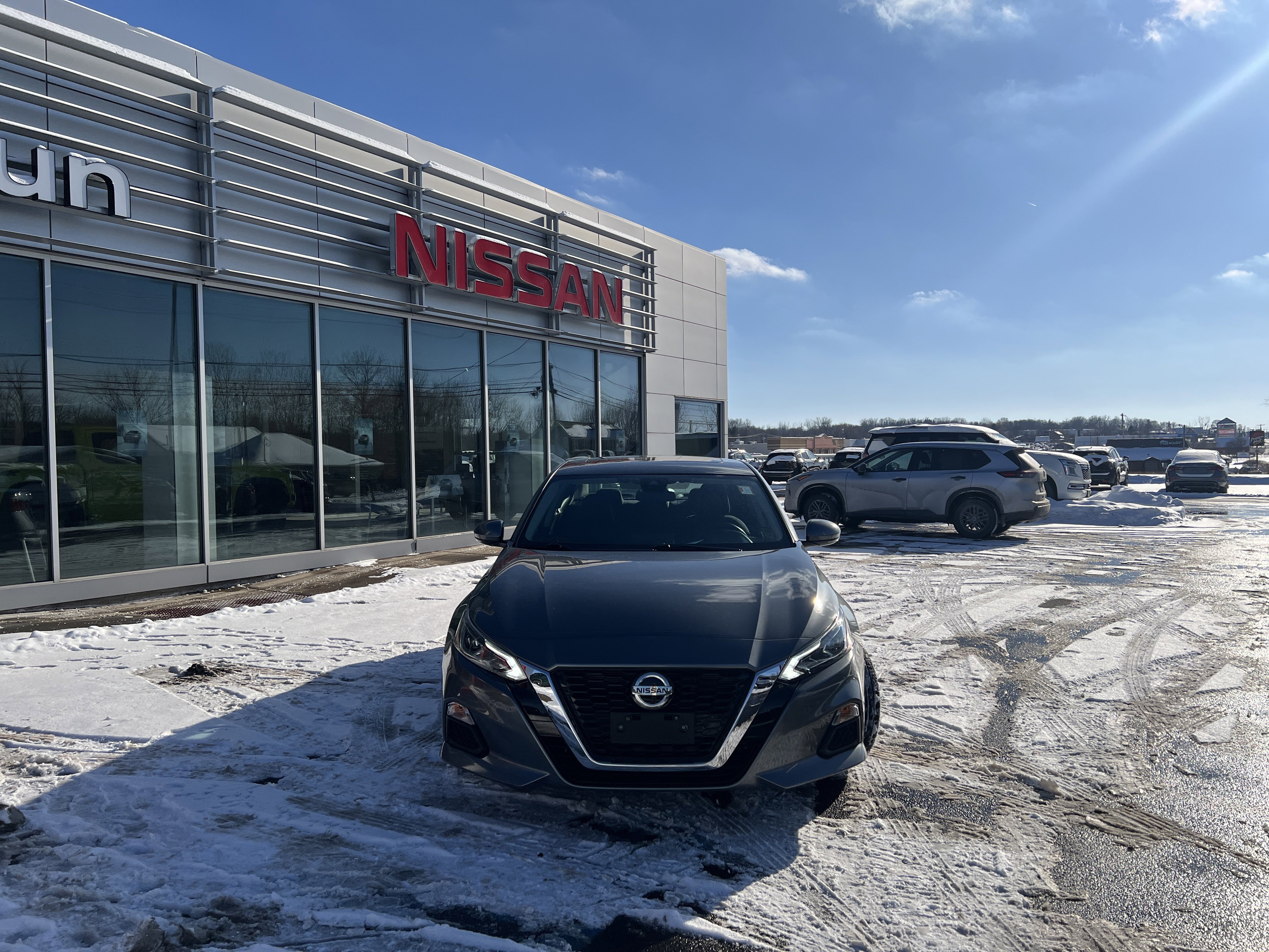 Certified 2021 Nissan Altima 2.5 SV w/ SV Premium Package image 16