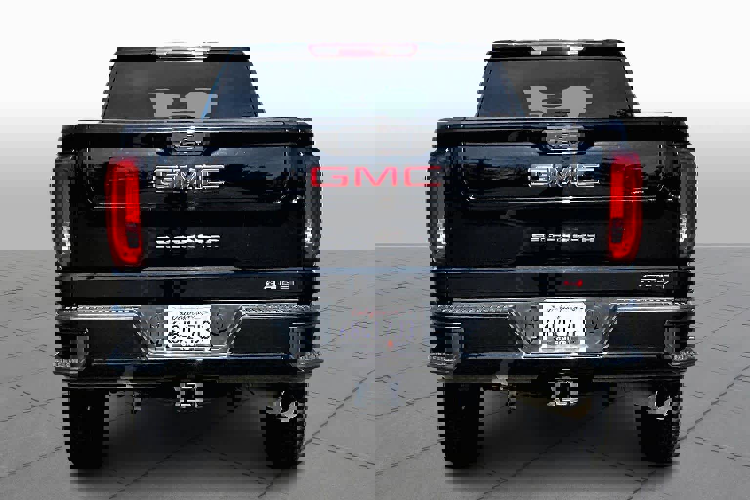 Used 2022 GMC Sierra 2500 AT4 image 4