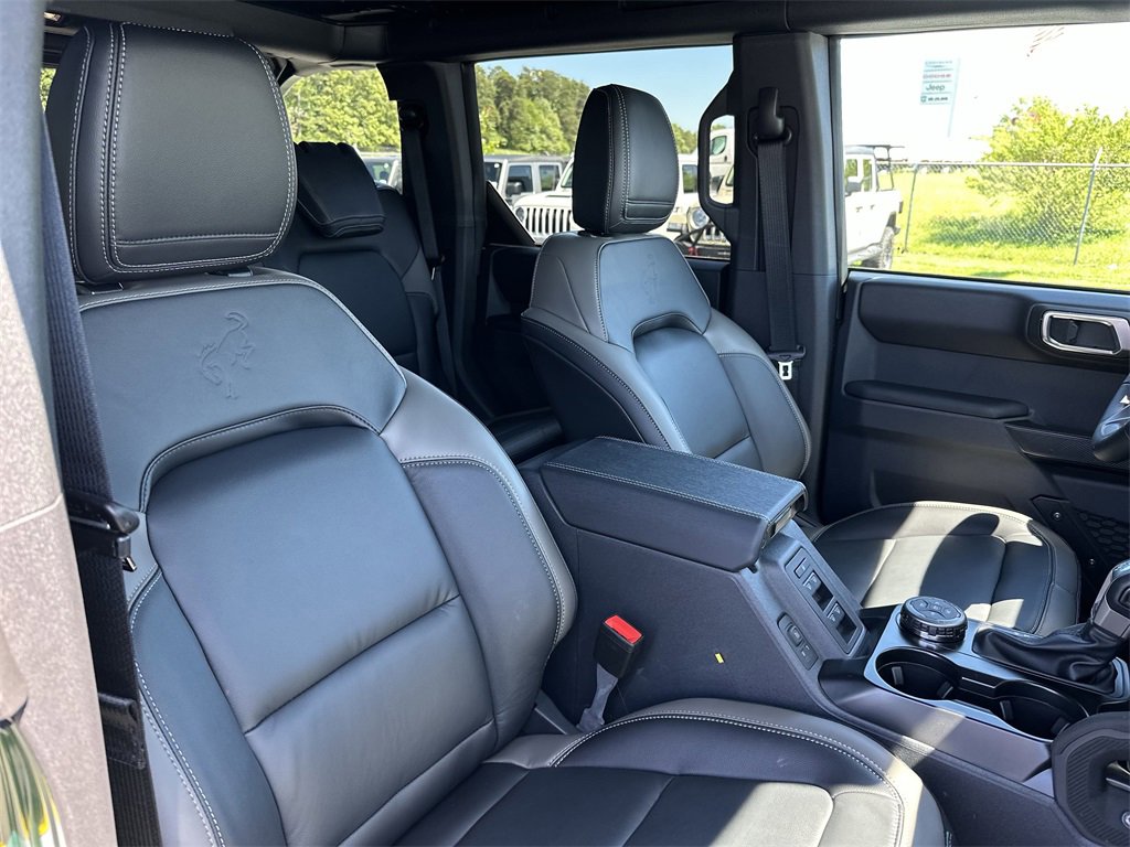 New 2025 Ford Bronco Outer Banks w/ Sasquatch Package image 9