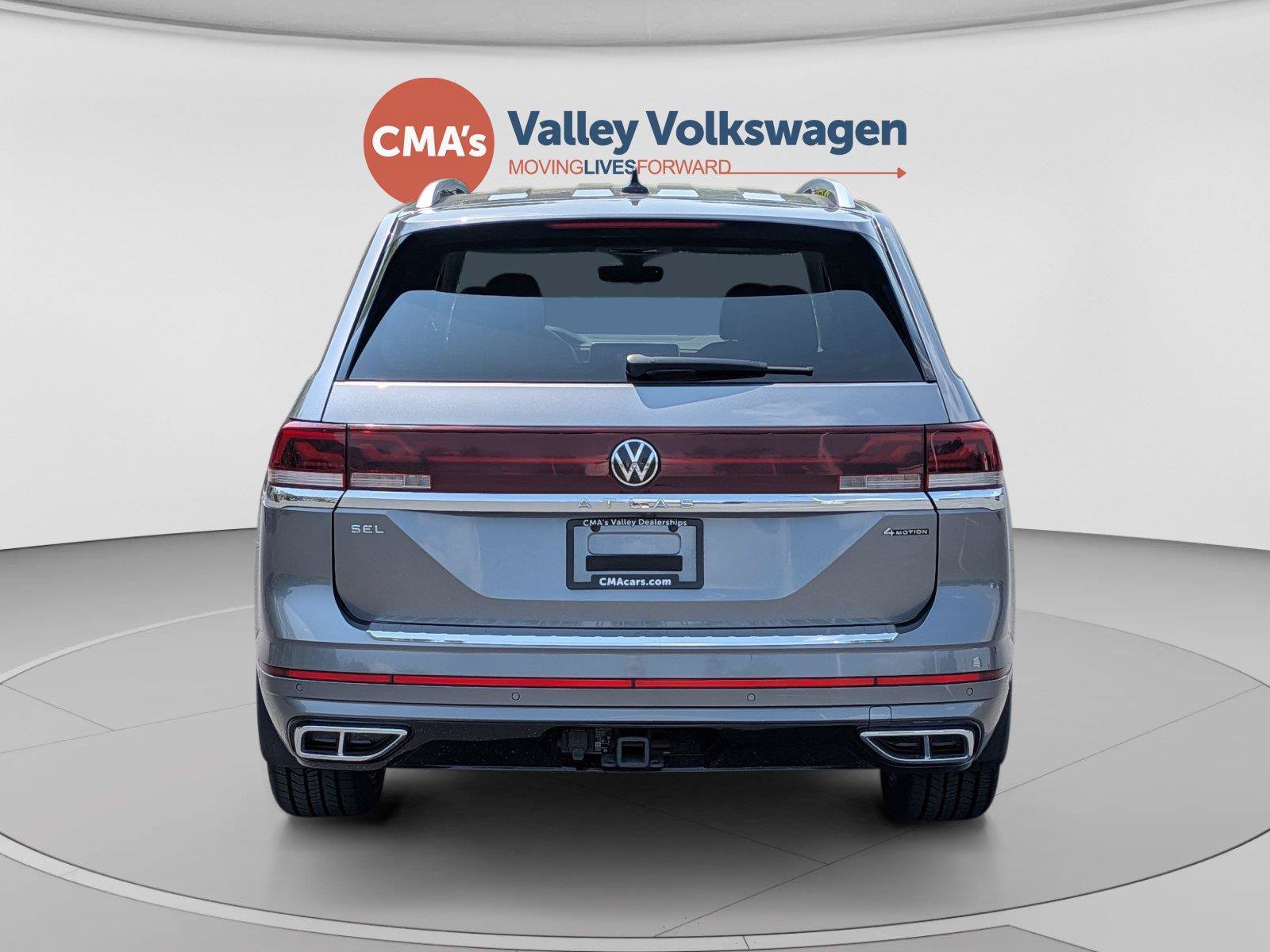 Used 2024 Volkswagen Atlas SEL Premium R-Line AWD/4WD image 4