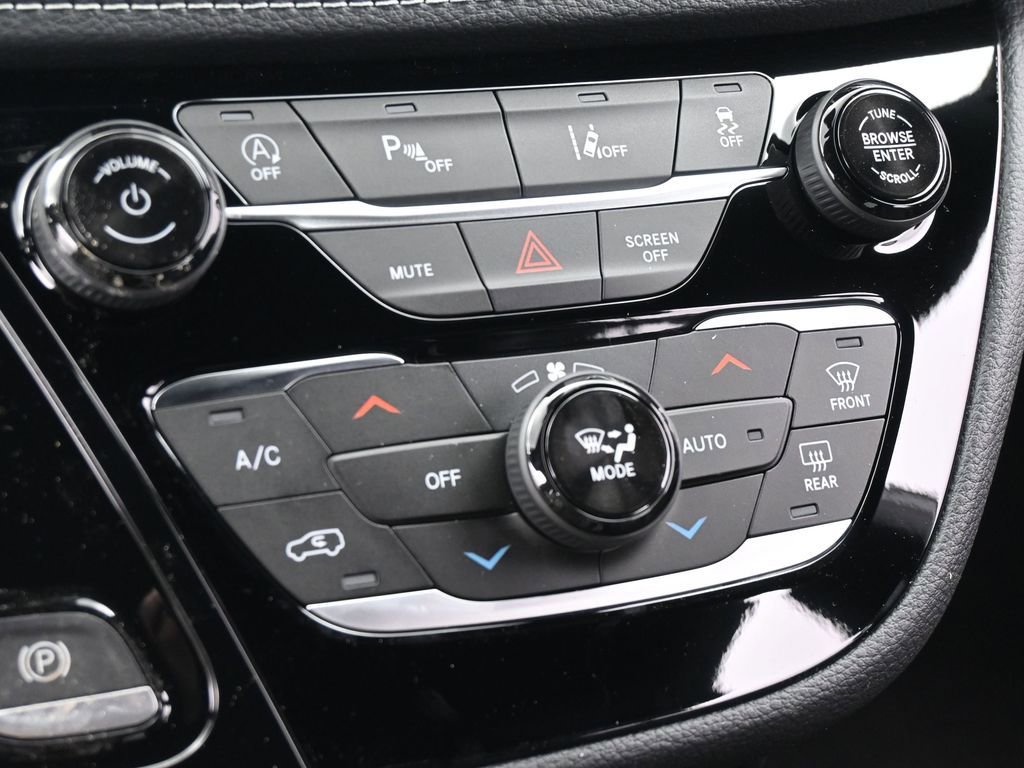 New 2026 Chrysler Pacifica Select image 18