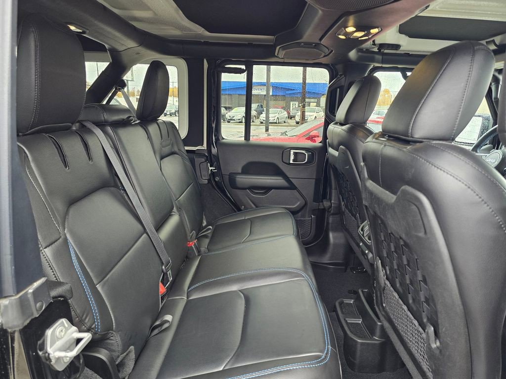 Used 2023 Jeep Wrangler Unlimited Rubicon 4xe w/ Safety Group AWD/4WD image 12