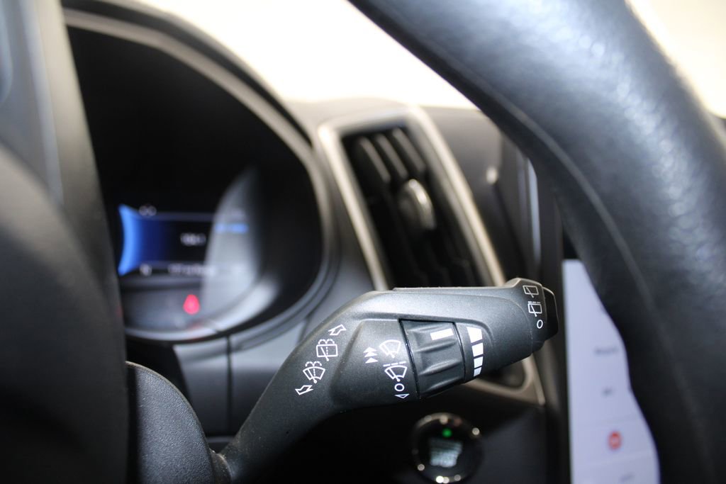 Used 2024 Ford Edge SE image 35