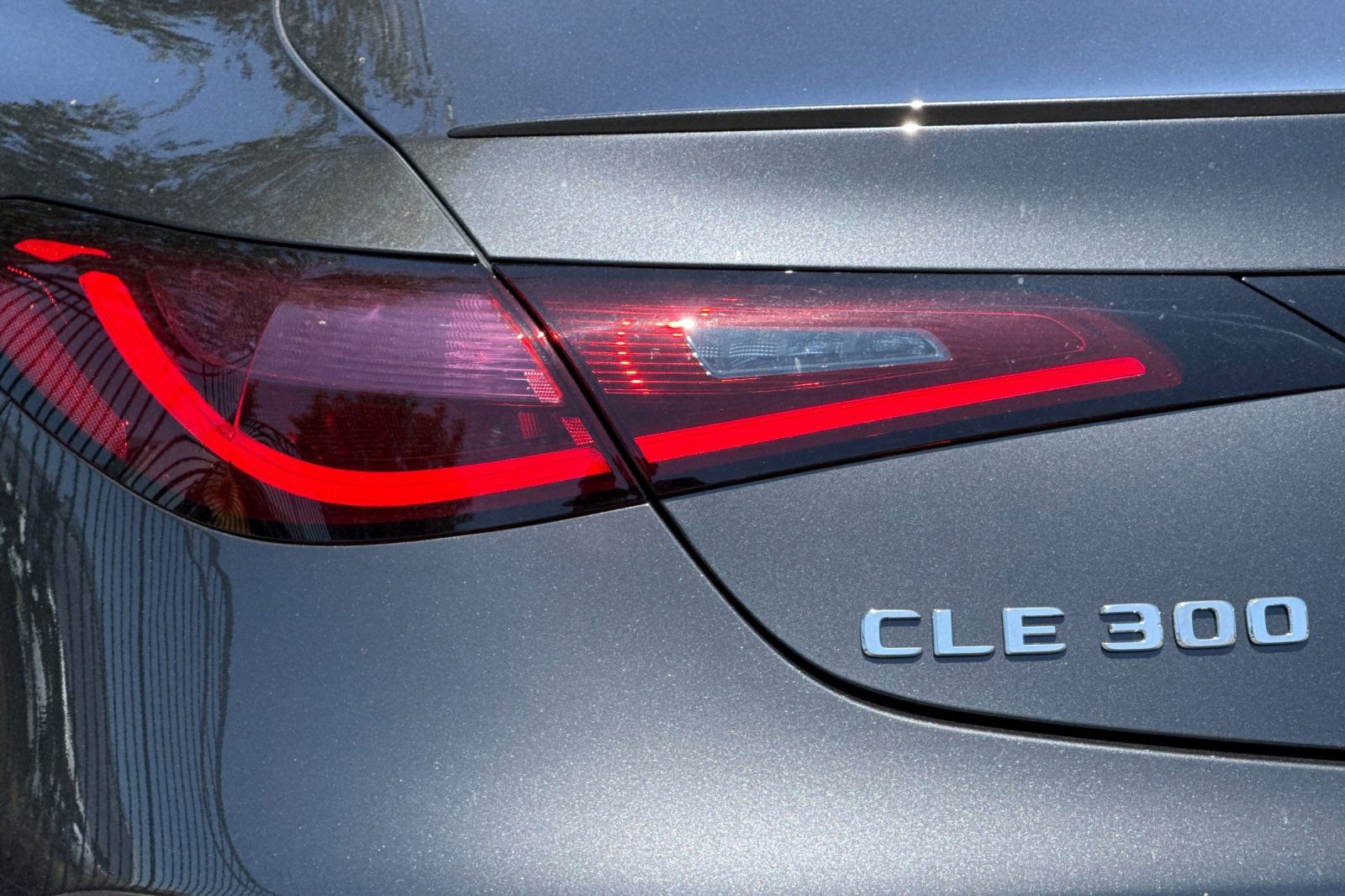 Used 2025 Mercedes-Benz CLE 300 4MATIC Coupe image 7