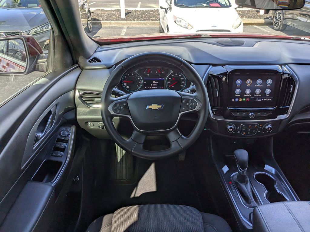 Used 2023 Chevrolet Traverse LT image 19