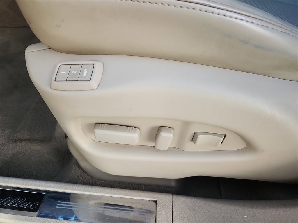 Used 2015 Cadillac SRX Luxury w/ Trailering Package image 8