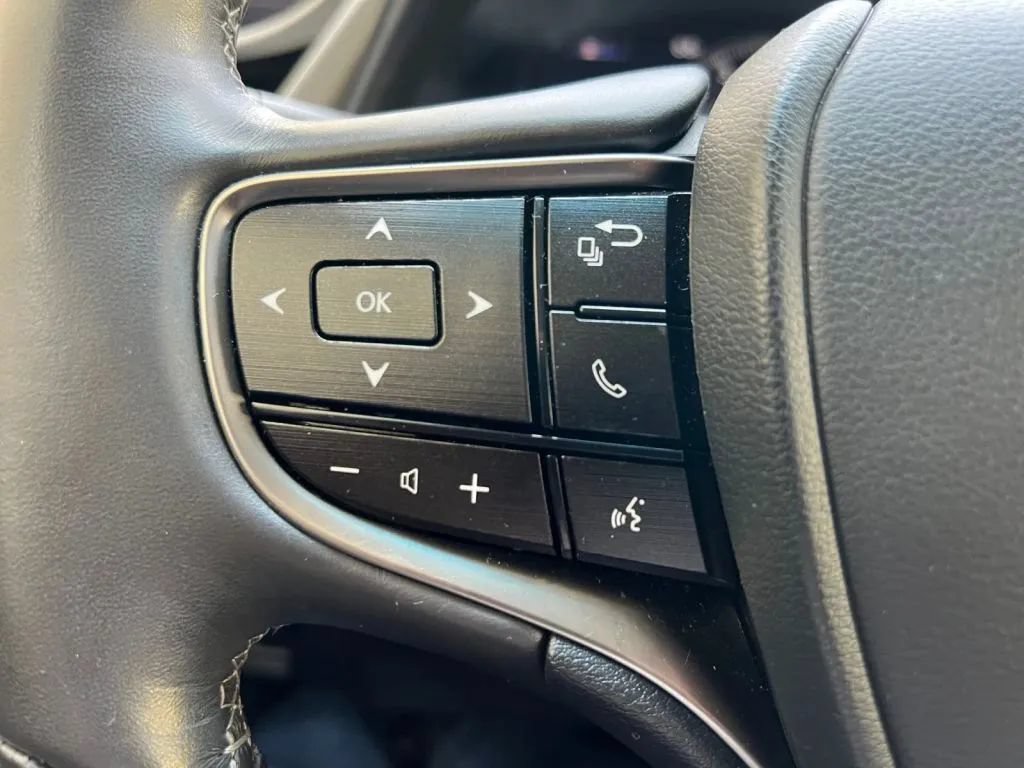 Used 2020 Lexus ES 350 w/ Premium Package FWD image 47