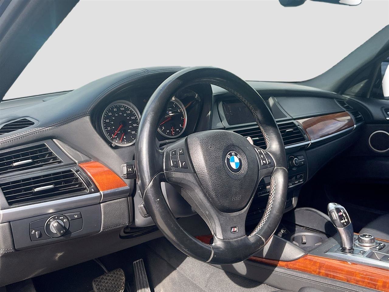 Used 2012 BMW X5 M AWD 4dr image 9