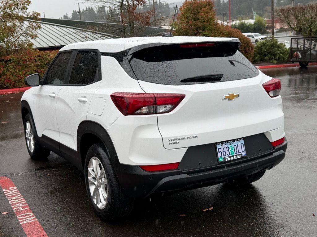 Used 2025 Chevrolet TrailBlazer LS w/ LS Convenience Package image 5