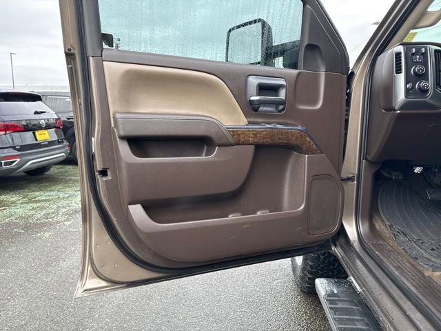 Used 2015 Chevrolet Silverado 2500 LT w/ LT Convenience Package image 18