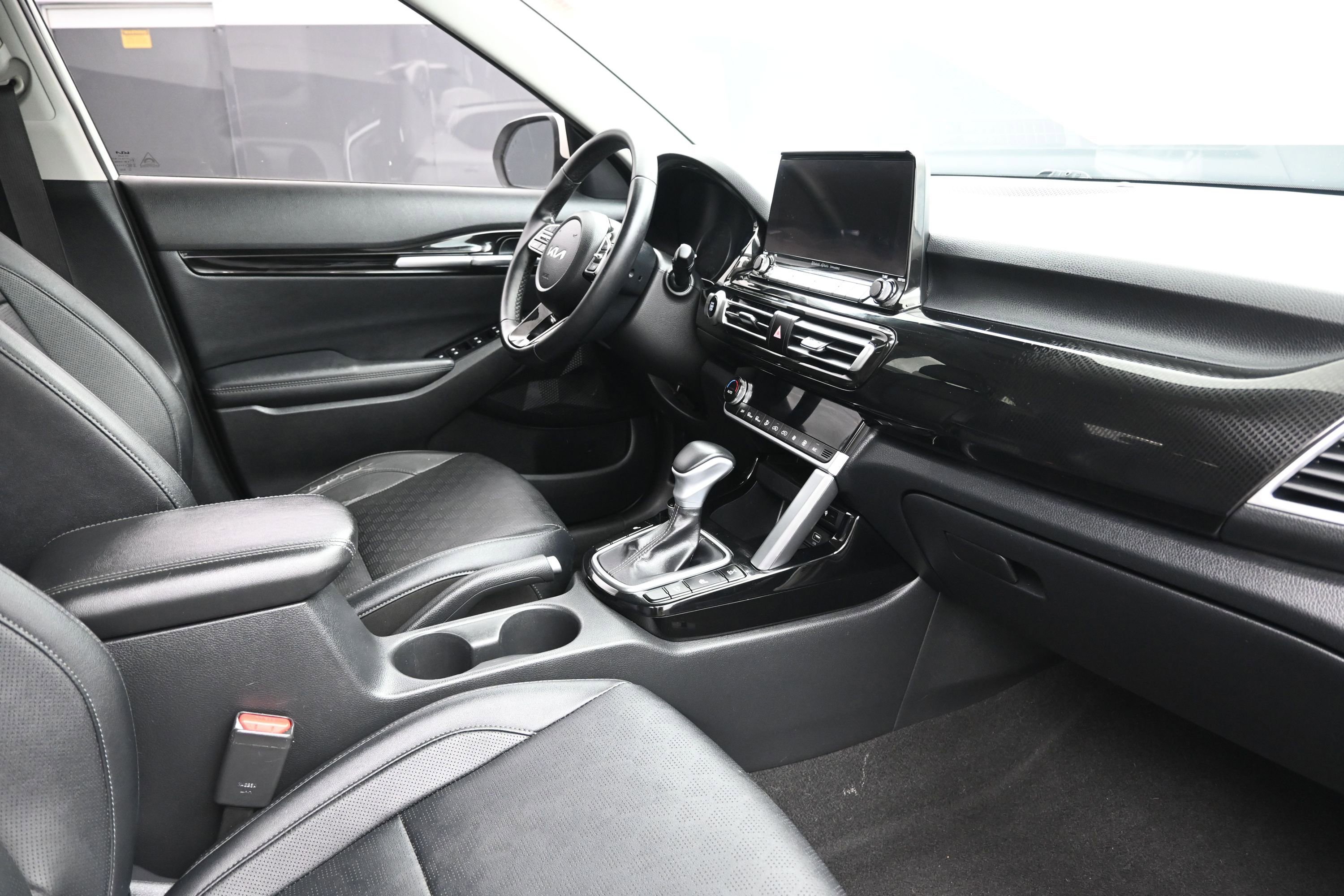 Used 2022 Kia Seltos EX AWD/4WD image 26