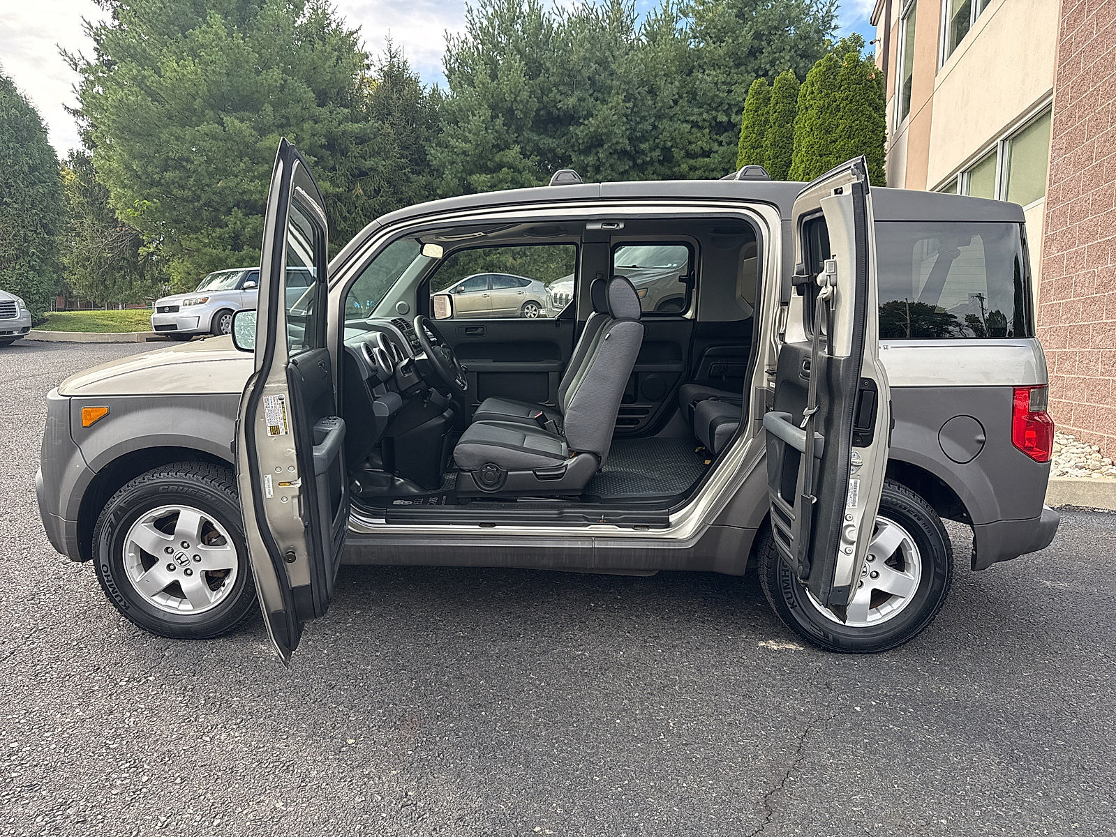 Used 2004 Honda Element EX image 29